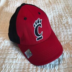 Cincinnati Bearcats Black Red Baseball Hat Mens Adjustable